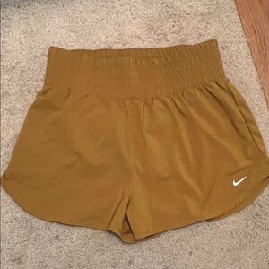 Nike Dri-Fit Women's Size XL Mustard Ultra High-Waisted 3" Brief-Lined Shorts